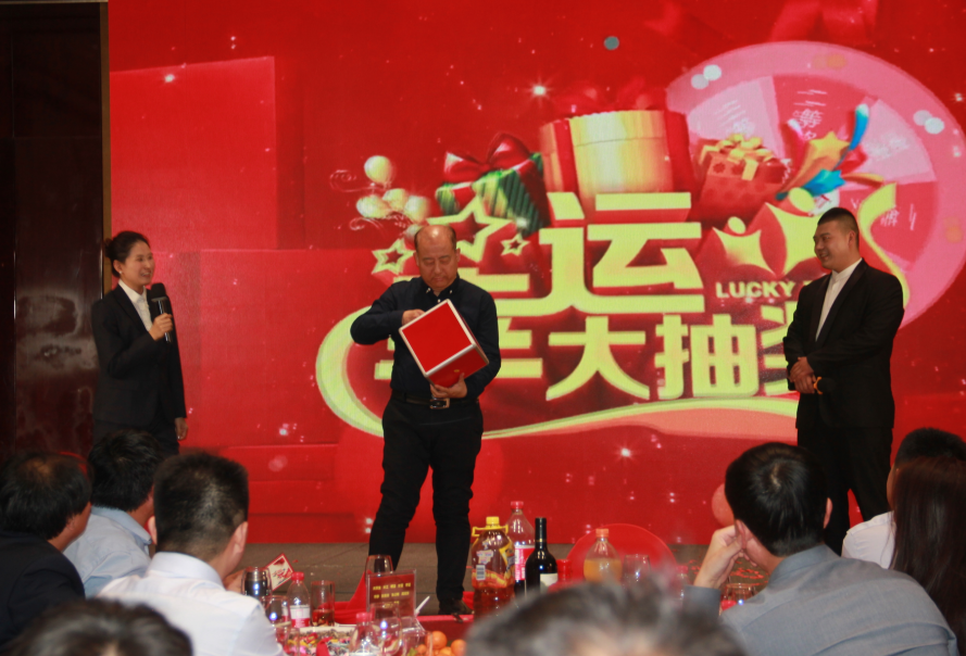 狠狠亚洲超碰狼人久久