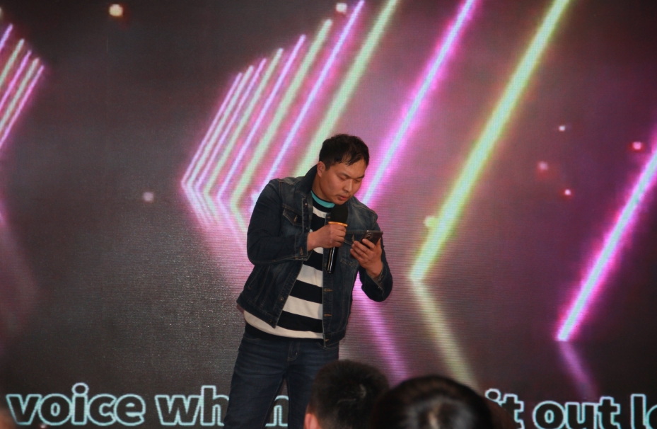 狠狠亚洲超碰狼人久久